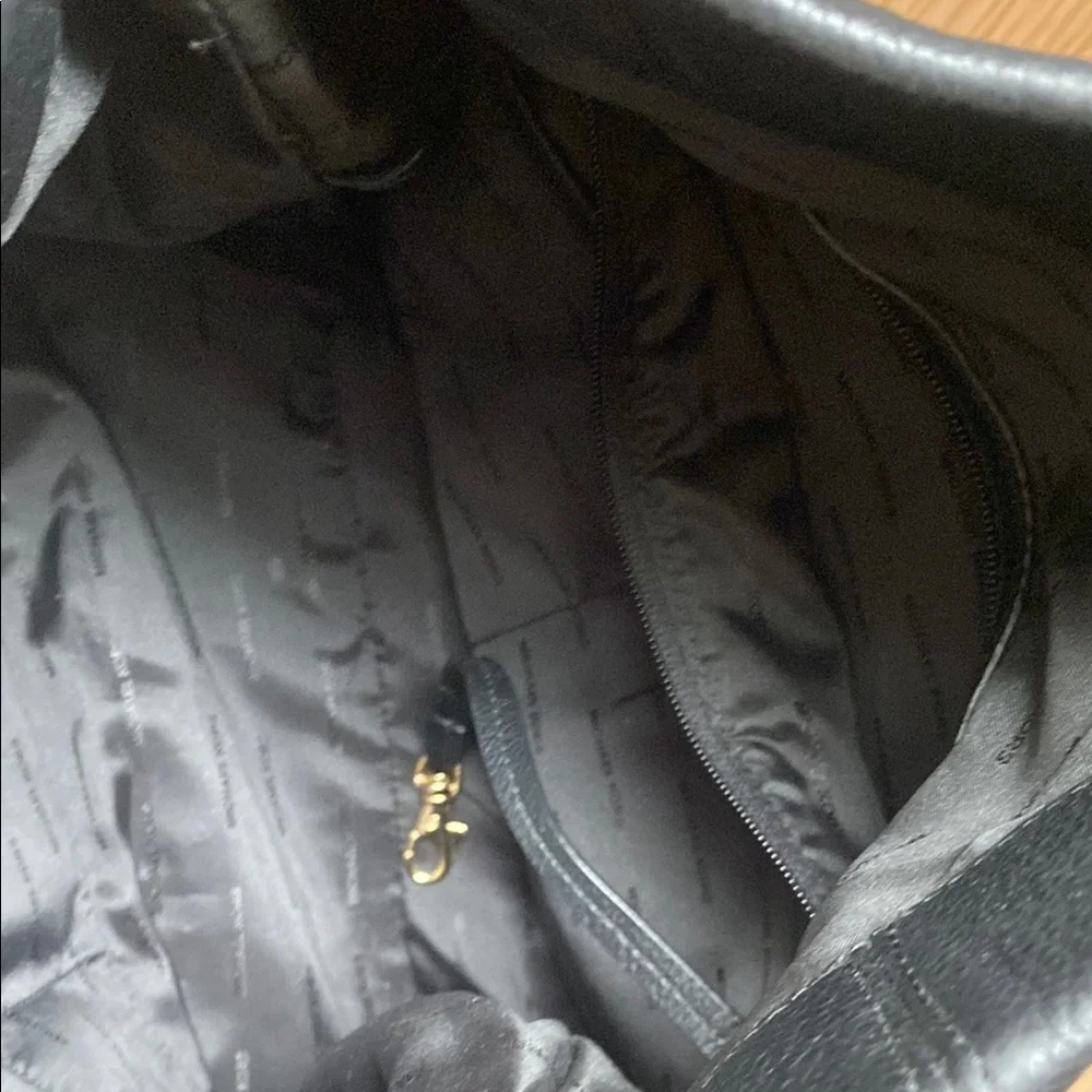 Michael Kors Black Leather Shoulder Bag - Picture 4 of 5